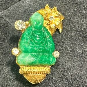 Vtg -unsigned- JOMAZ Peeking Green Glass & Rhinestone Buddha Accent Brooch